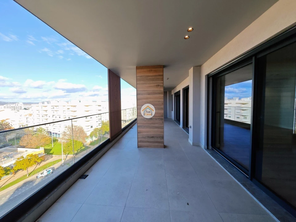 Apartamento T5 para Venda em Faro (Sé e São Pedro) Foto 40