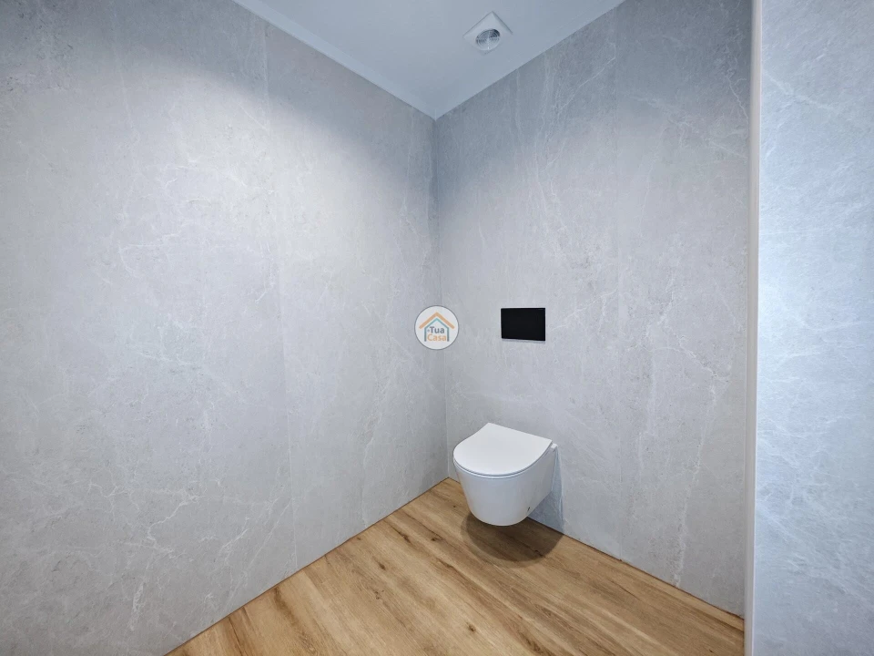 Apartamento T5 para Venda em Faro (Sé e São Pedro) Foto 54