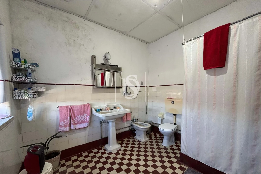 Moradia T7 para Venda em Lobão da Beira Foto 27