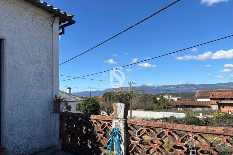 Moradia T7 para Venda em Lobão da Beira Foto 35