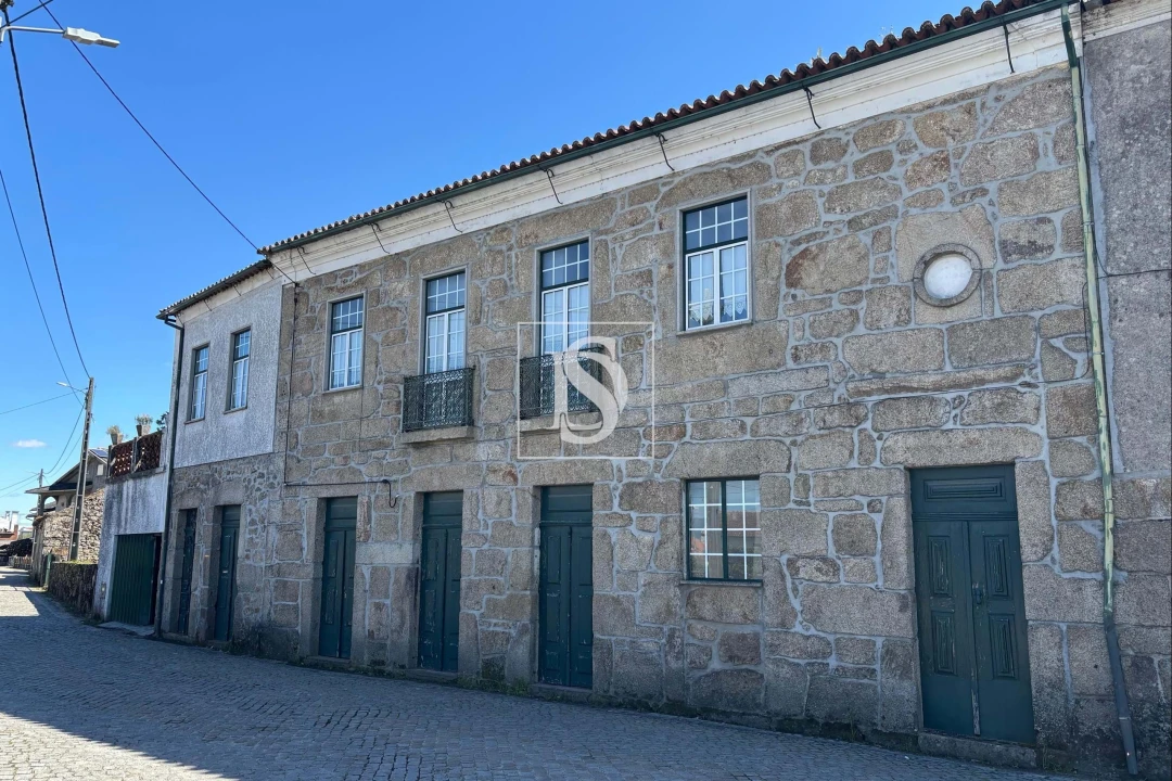 Moradia T7 para Venda em Lobão da Beira Foto 2