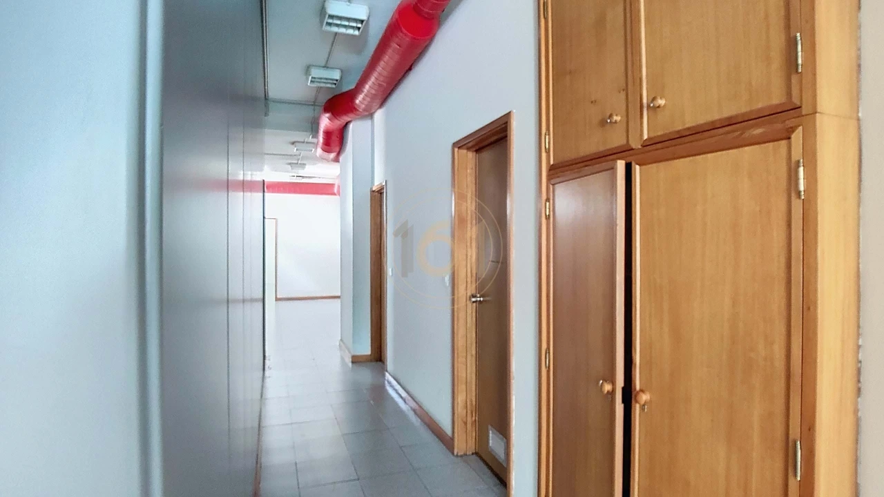 Negócio para Venda em Cedofeita, Santo Ildefonso, Sé, Miragaia, São Nicolau e Vitória Foto 8