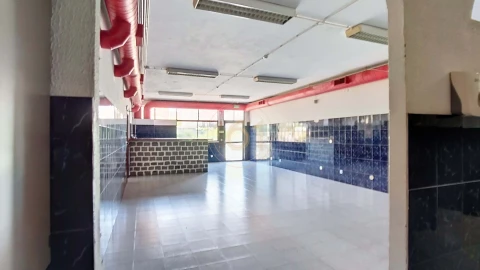Negócio para Venda em Cedofeita, Santo Ildefonso, Sé, Miragaia, São Nicolau e Vitória