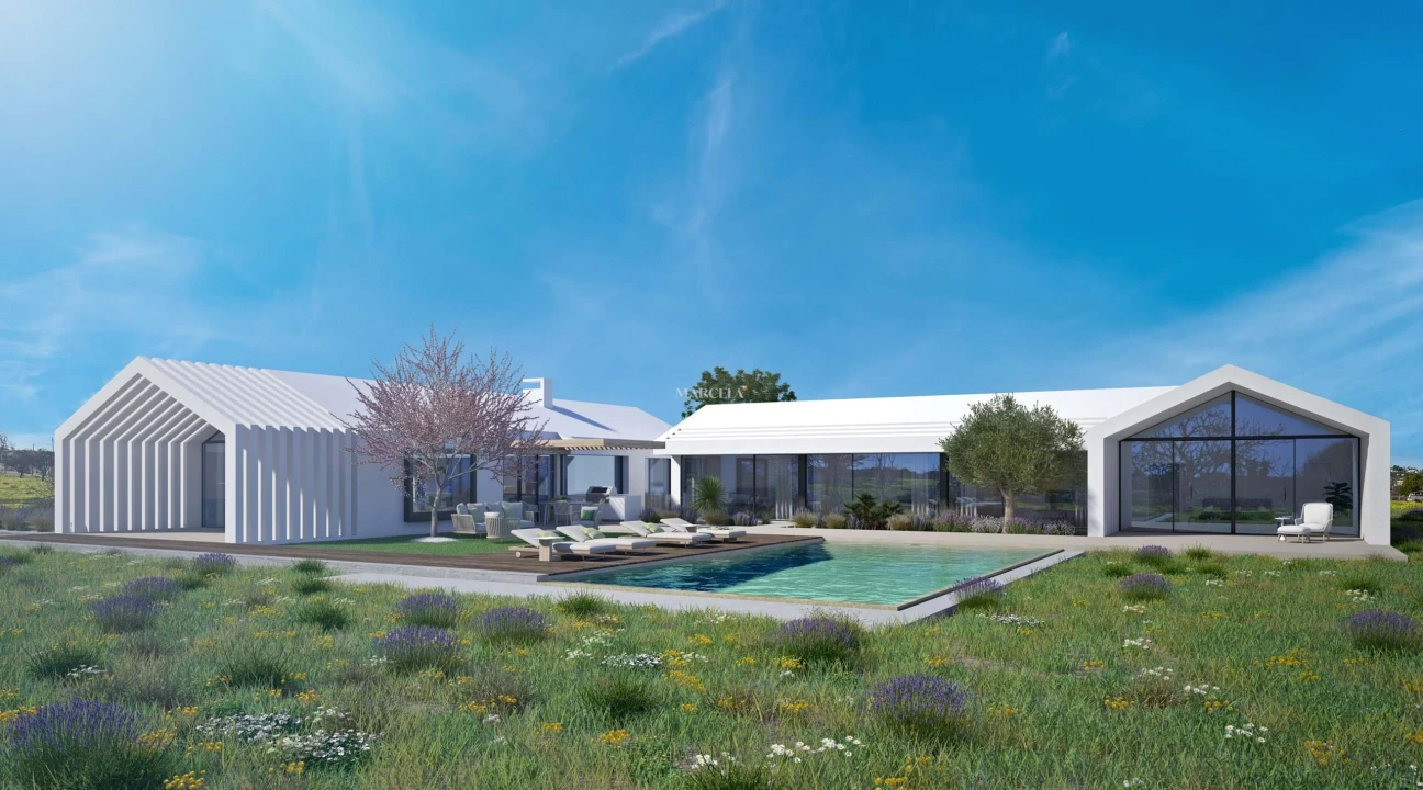 Moradia T4 para Venda em Lagos (São Sebastião e Santa Maria) Foto 1