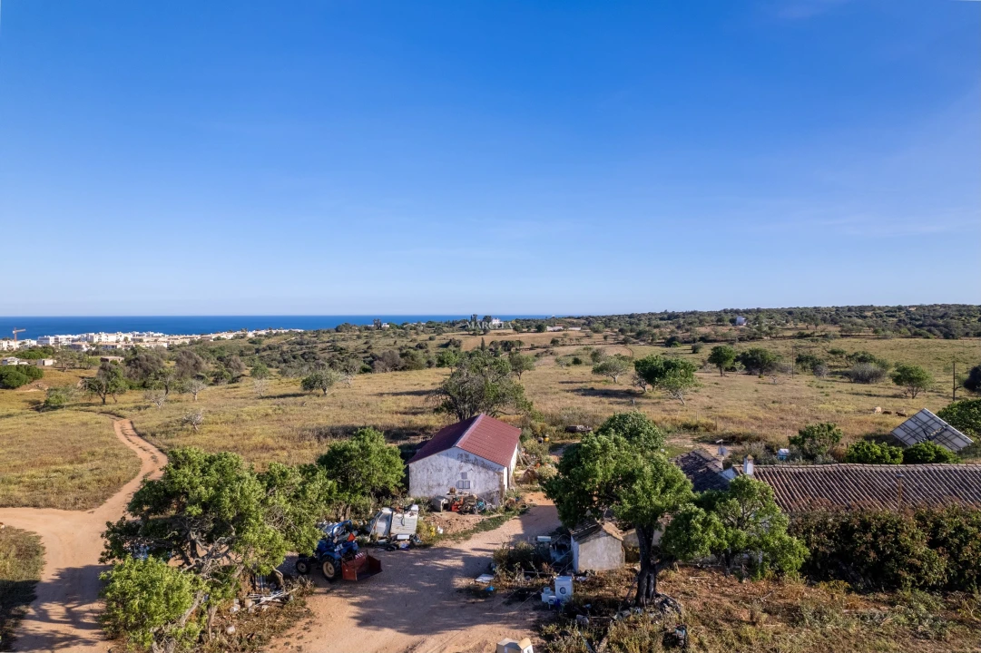 Moradia T4 para Venda em Lagos (São Sebastião e Santa Maria) Foto 17