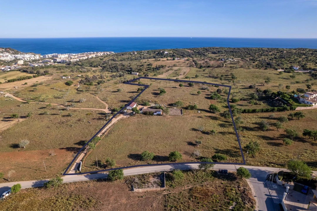 Moradia T4 para Venda em Lagos (São Sebastião e Santa Maria) Foto 15