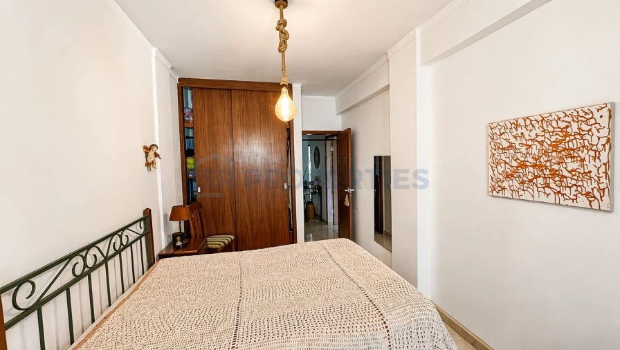 Apartamento T2 para Venda em Quarteira Foto 5