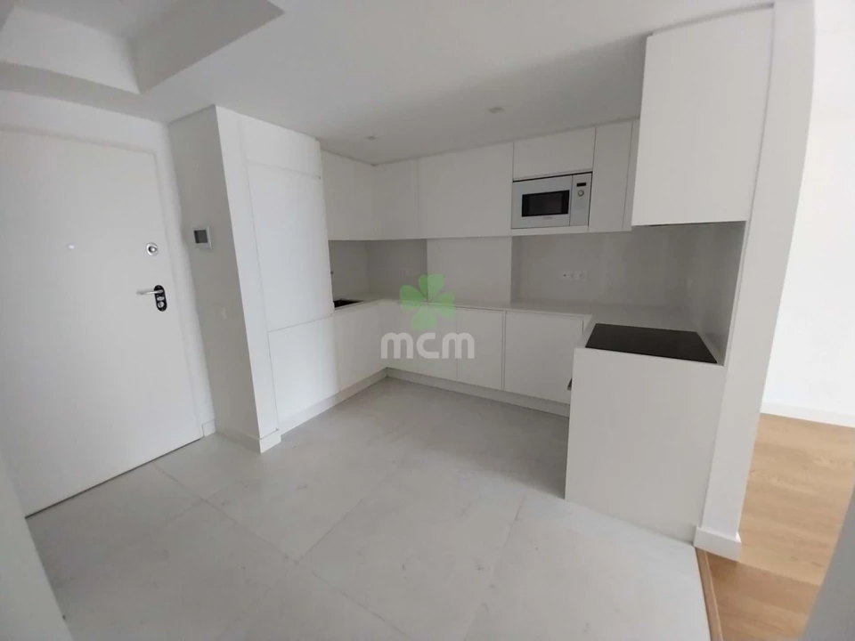 Apartamento T2 para Venda em São Martinho Foto 5