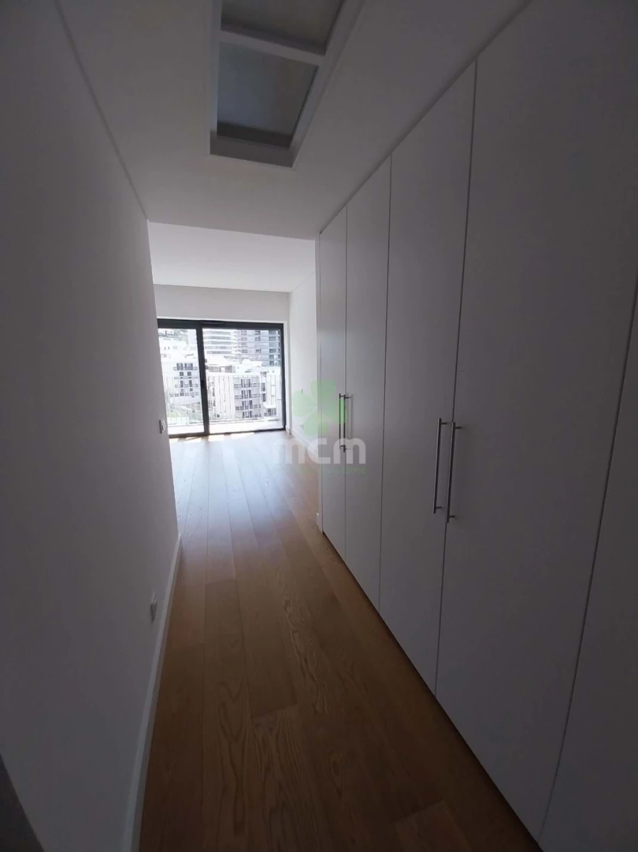 Apartamento T2 para Venda em São Martinho Foto 10