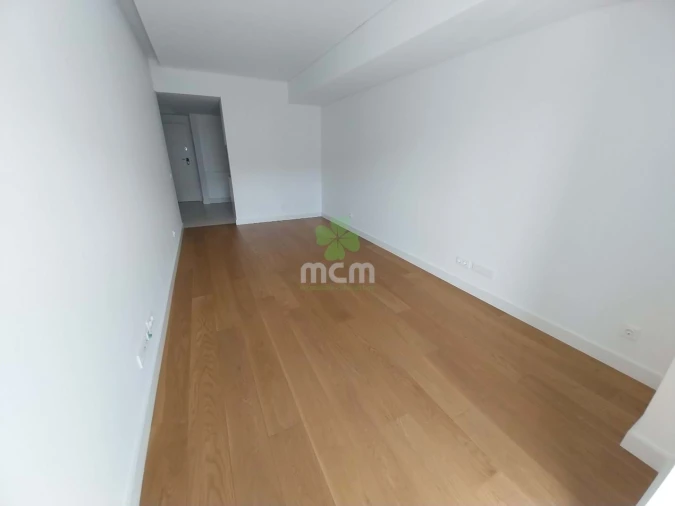 Apartamento T2 para Venda em São Martinho Foto 6