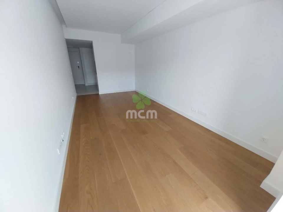 Apartamento T2 para Venda em São Martinho Foto 6