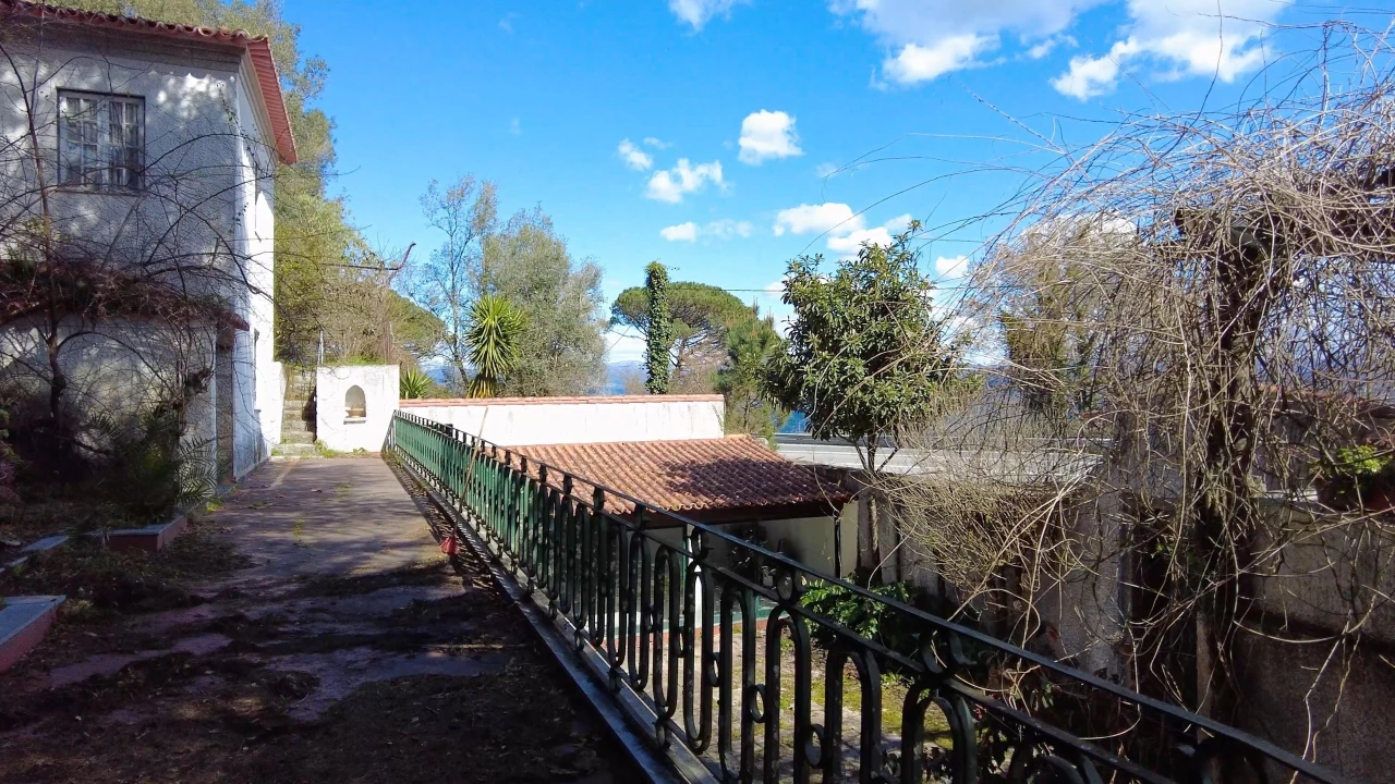 Moradia T5 para Venda em Covelas Foto 3