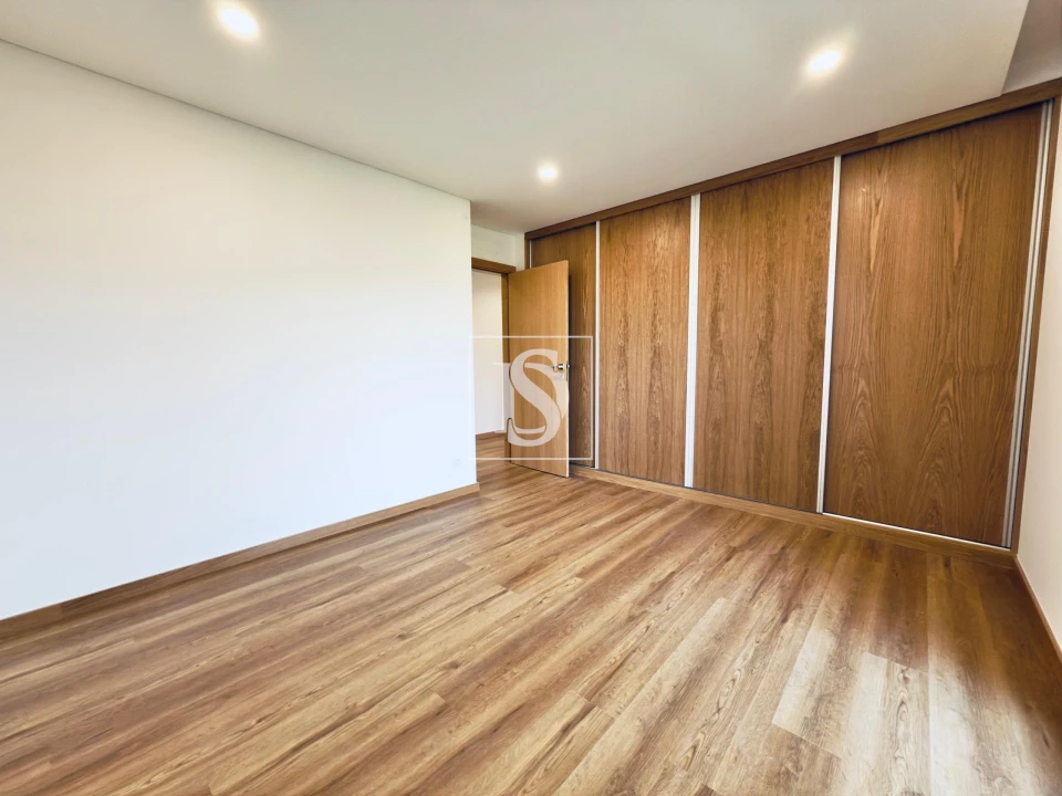 Moradia T3 para Venda em Ribeira Foto 16