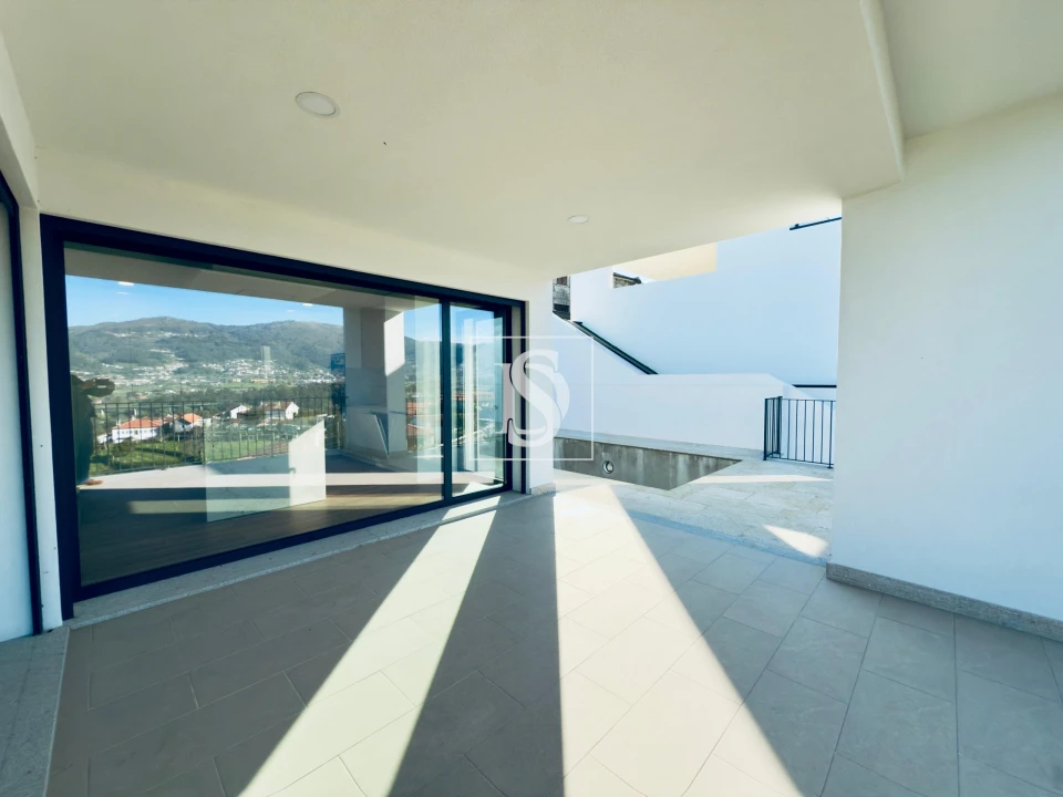 Moradia T3 para Venda em Ribeira Foto 26