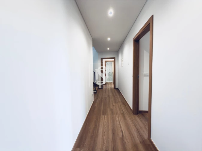 Moradia T3 para Venda em Ribeira Foto 14