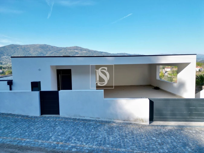 Moradia T3 para Venda em Ribeira Foto 4