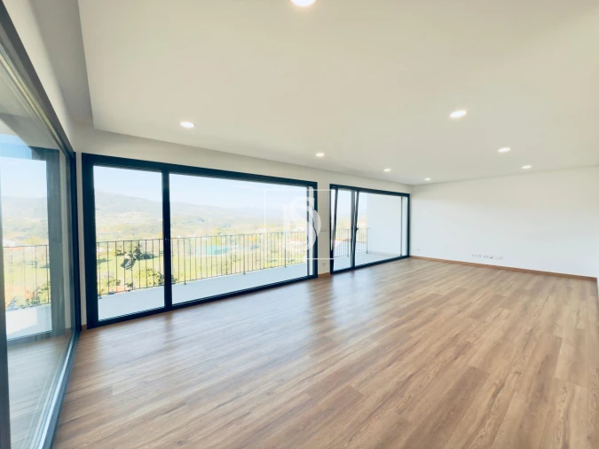 Moradia T3 para Venda em Ribeira Foto 12