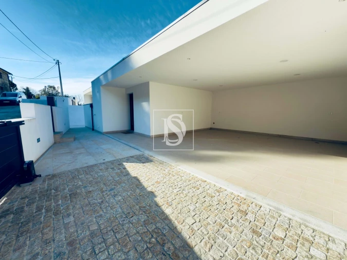 Moradia T3 para Venda em Ribeira Foto 17