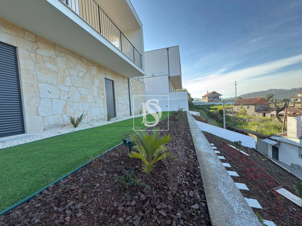 Moradia T3 para Venda em Ribeira Foto 19