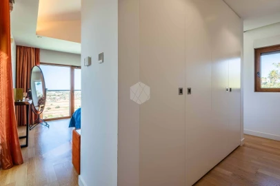 Moradia T4 para Venda em Albufeira e Olhos de Água