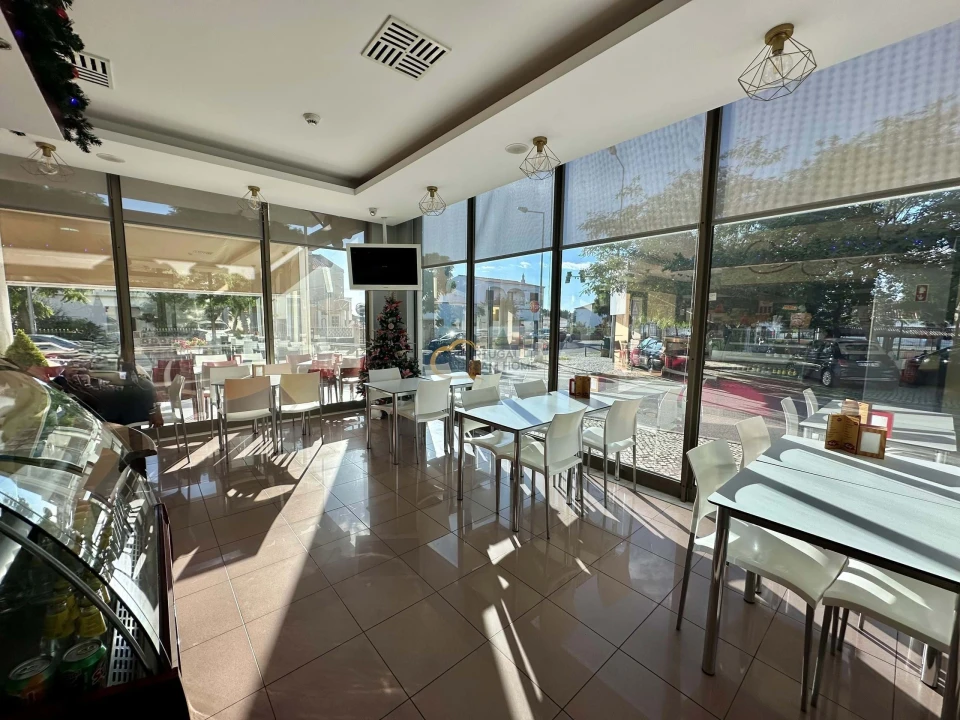 Negócio para Trespasse em Ferreiras Foto 3