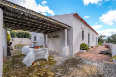 Moradia T3 para Venda em Loule (São Clemente)