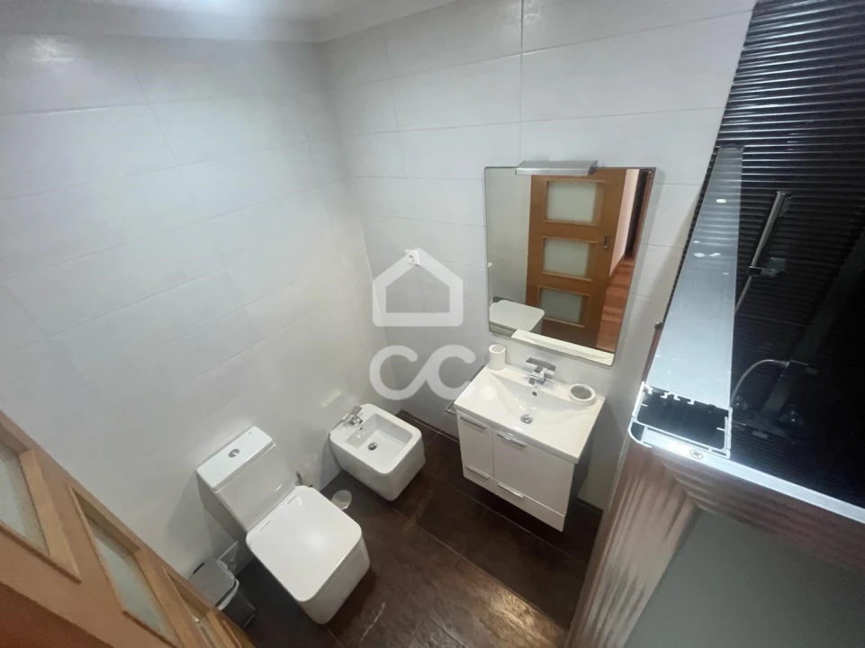 Moradia T4 para Venda em Carreço Foto 25