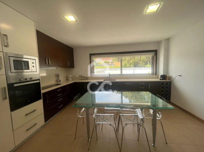 Moradia T4 para Venda em Carreço Foto 18