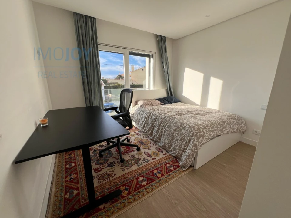 Moradia T4 para Venda em Carvoeira Foto 14