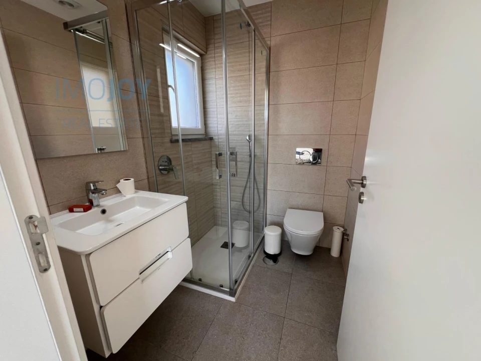 Moradia T4 para Venda em Carvoeira Foto 15