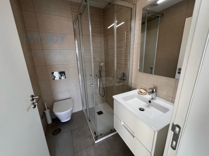 Moradia T4 para Venda em Carvoeira Foto 18