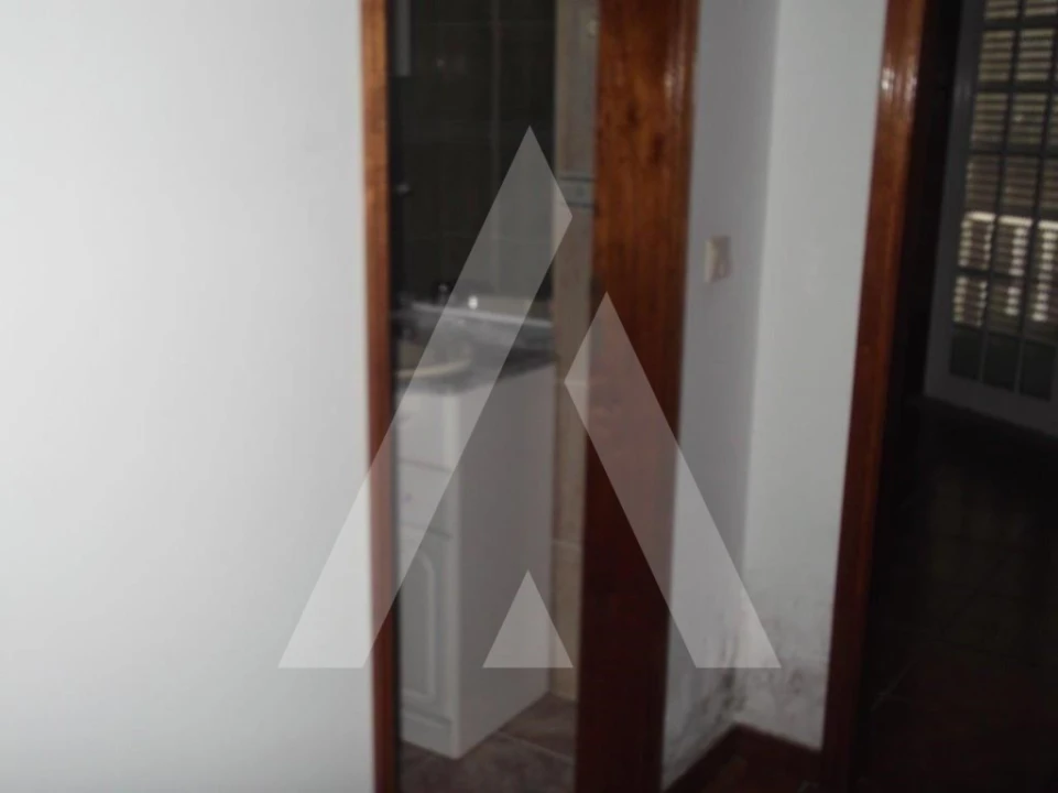 Moradia T2 para Venda em Ervedosa do Douro Foto 12