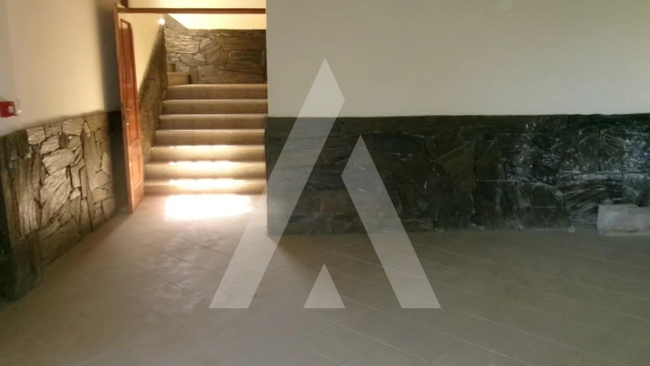 Negócio para Venda em Valongo dos Azeites Foto 15