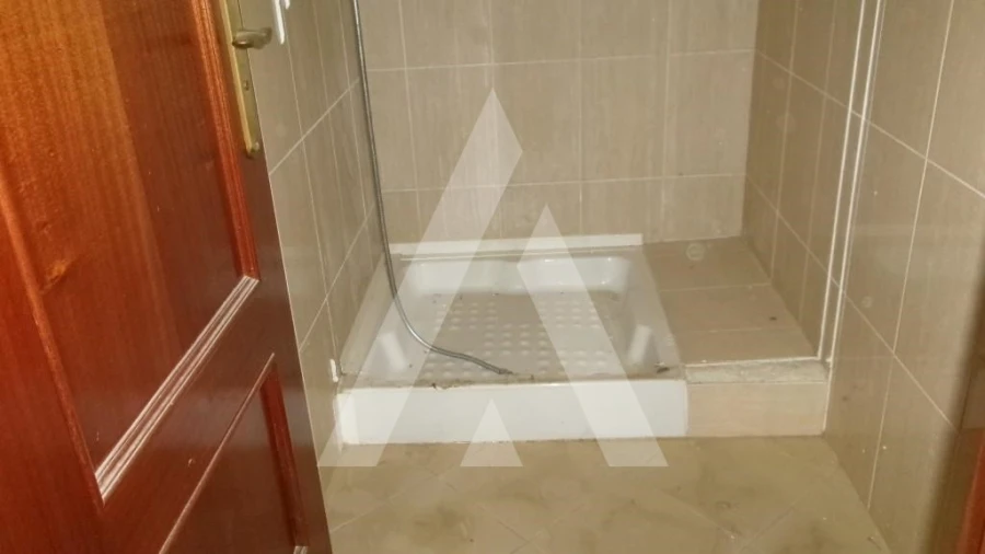 Negócio para Venda em Valongo dos Azeites Foto 17