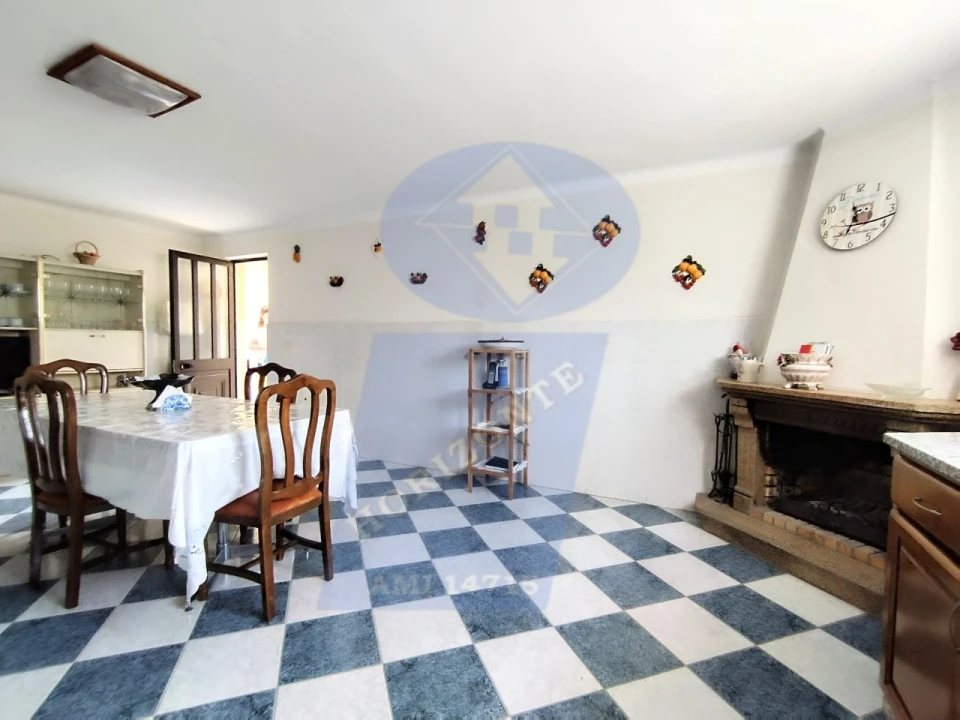 Moradia T5 para Venda em Covões e Camarneira Foto 22