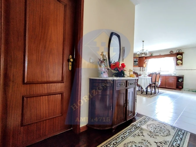 Moradia T5 para Venda em Covões e Camarneira Foto 10