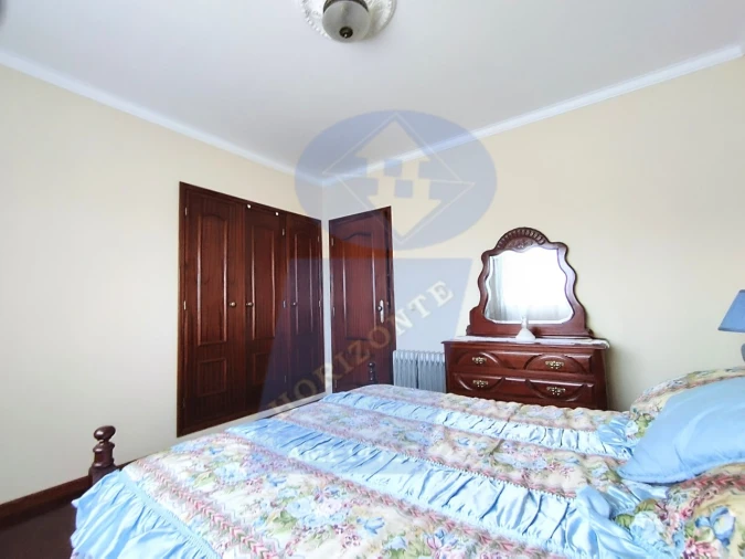 Moradia T5 para Venda em Covões e Camarneira Foto 15