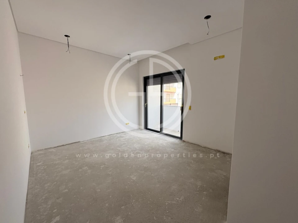 Moradia T3 para Venda em Faro (Sé e São Pedro) Foto 6