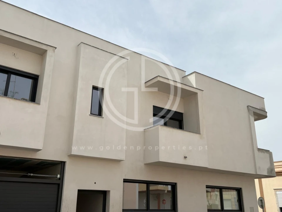 Moradia T3 para Venda em Faro (Sé e São Pedro) Foto 12