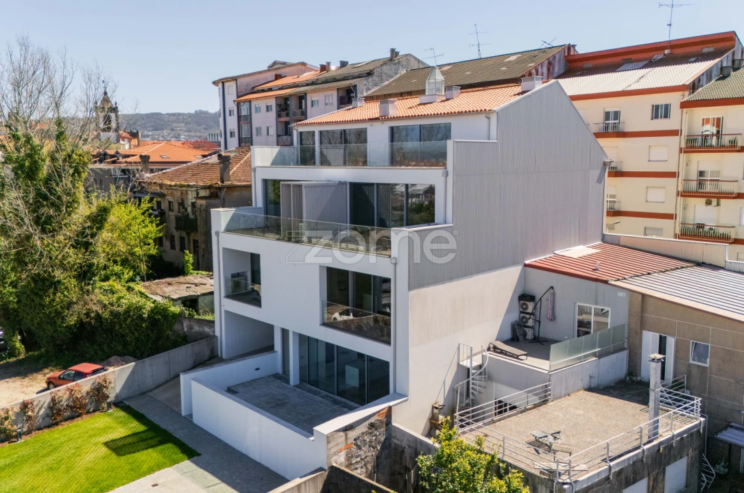 Apartamento T2 para Venda em Braga (Maximinos, Sé e Cividade) Foto 13