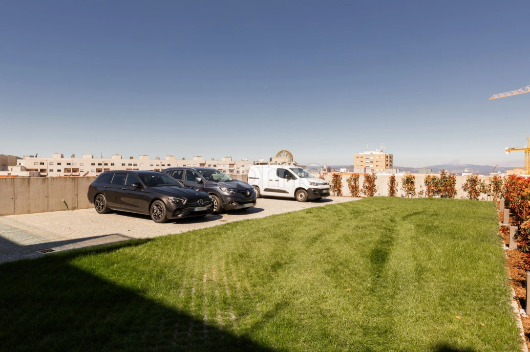 Apartamento T2 para Venda em Braga (Maximinos, Sé e Cividade) Foto 3