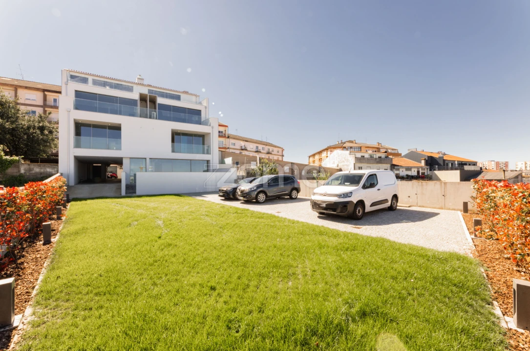 Apartamento T2 para Venda em Braga (Maximinos, Sé e Cividade) Foto 2