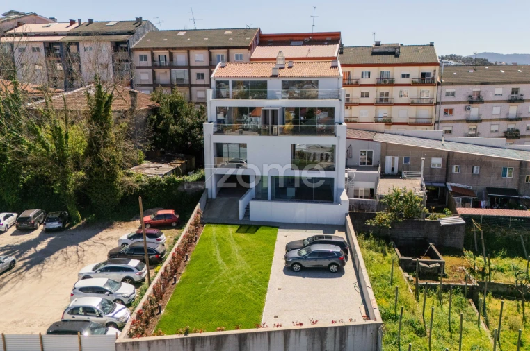 Apartamento T2 para Venda em Braga (Maximinos, Sé e Cividade) Foto 14