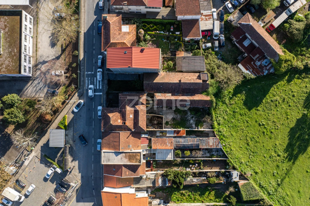 Moradia T6 para Venda em Gondomar (São Cosme), Valbom e Jovim Foto 17