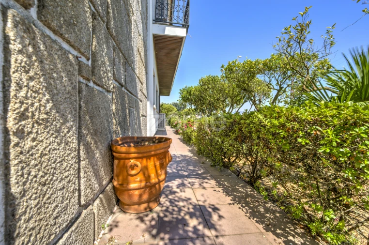 Moradia T5 para Venda em Arcozelo Foto 7