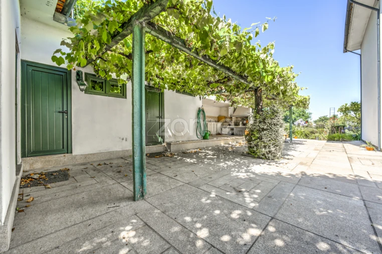 Moradia T5 para Venda em Arcozelo Foto 41