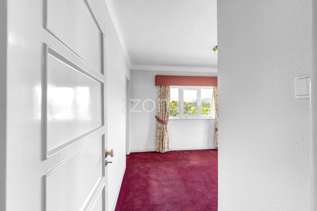 Moradia T5 para Venda em Arcozelo Foto 26