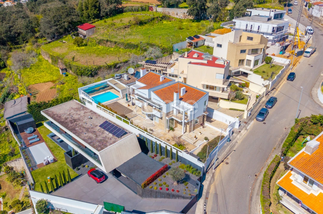 Moradia T4 para Venda em Gondomar (São Cosme), Valbom e Jovim Foto 4