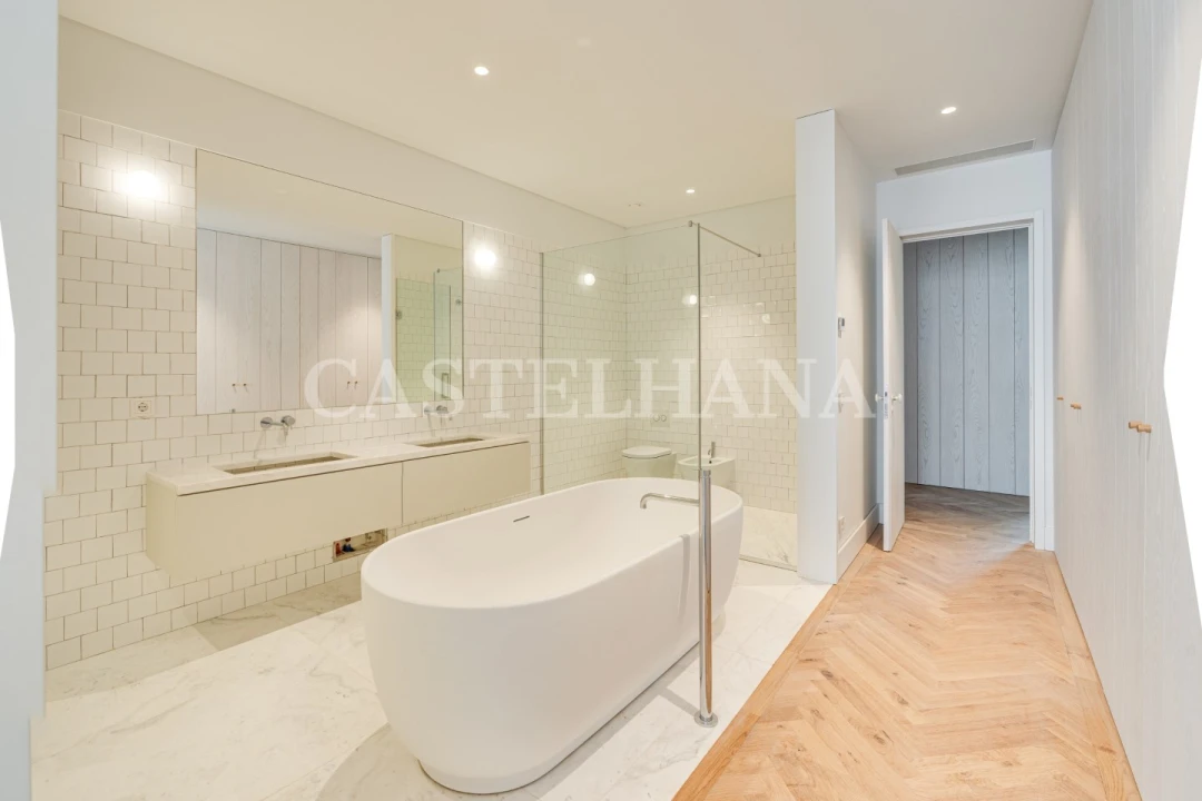 Apartamento T4 para Venda em Beato Foto 18