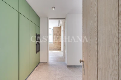 Apartamento T4 para Venda em Beato